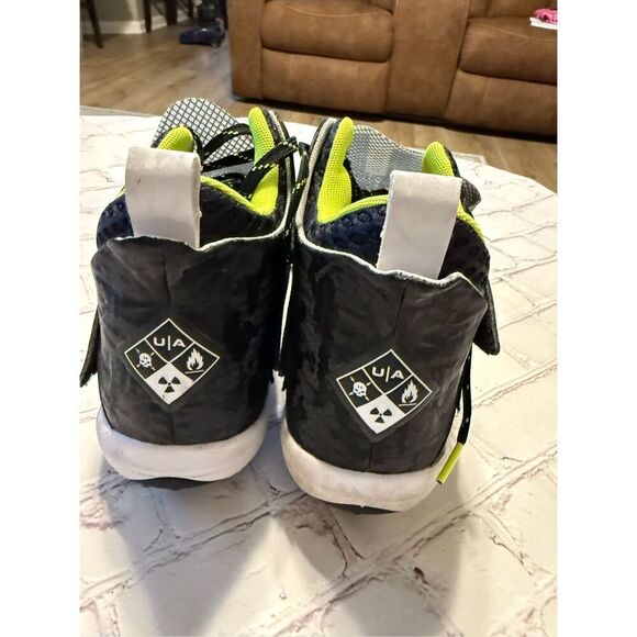 Under Armour Men's Size 13 Highlight Hammer MC Football Cleats Black Neon Yellow - Picture 6 of 14